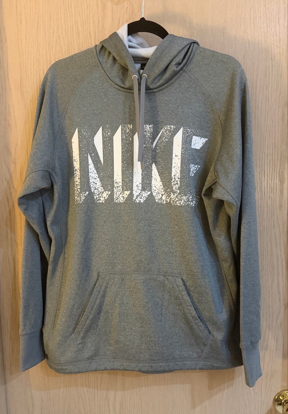 Nike Therma-FIT Gray Distressed Swoosh Pullover Hoodie Women’s Large